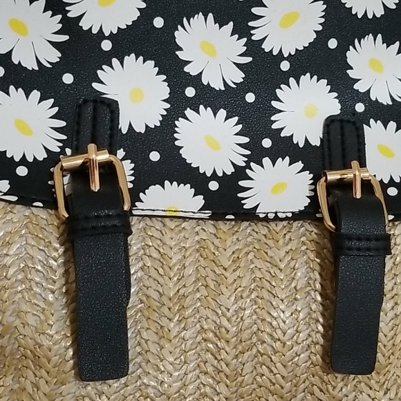 Daisy Straw Small Backpack - Picture 6 of 7